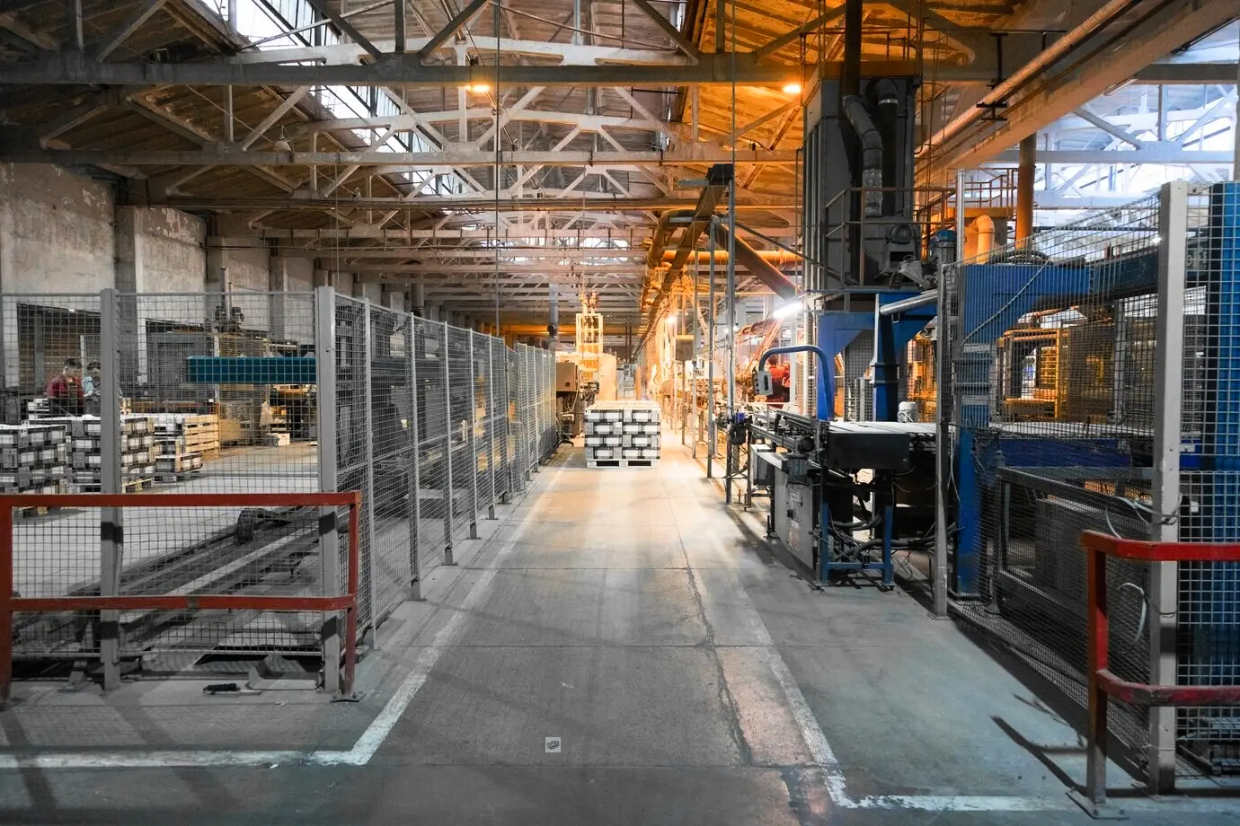 Illustration of structured ESG processes for owners and top managers of holdings in commodity and processing sectors